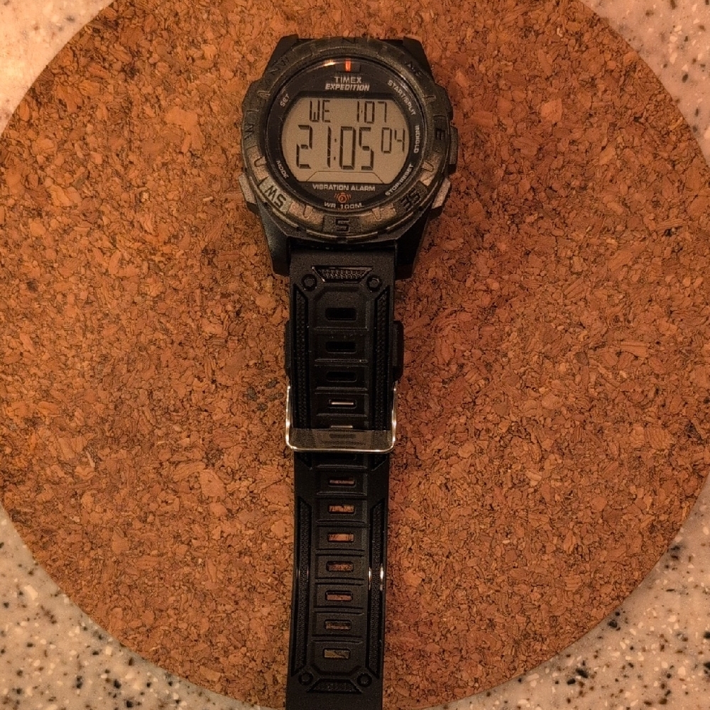 Timex Expedition T49851 with Vibration Alarm!